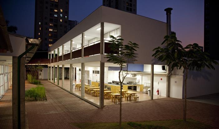 Escola de Ensino Médio | Verso Arquitetura