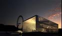 Adaptable architecture gallery on the Thames River