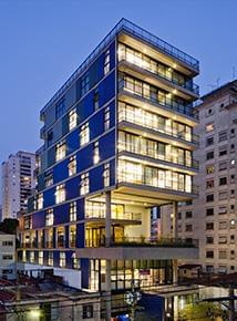 Vitrine vídeos - Edifício Comercial João Moura | Detalhe