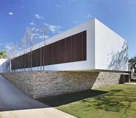 SN House