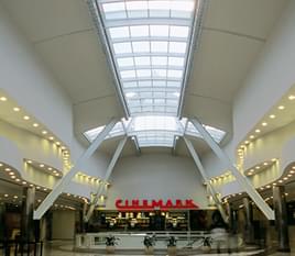 Hall cinema Shopping Mueller