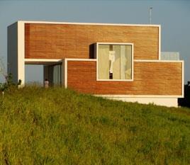 Casa Bromélia