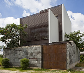M11 House