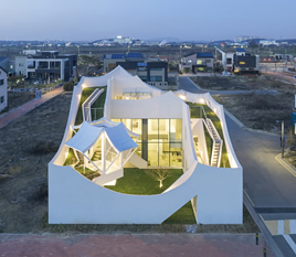 Flying House