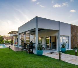 Casa Laira
