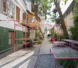 Quintal na Praça – Casa na Toca
