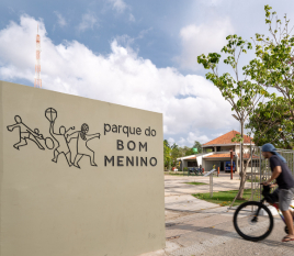 Praça da Bíblia e Parque do Bom Menino