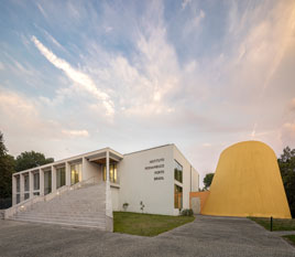 Educação e Cultura - Instituto Pernambuco-Porto, Portugal