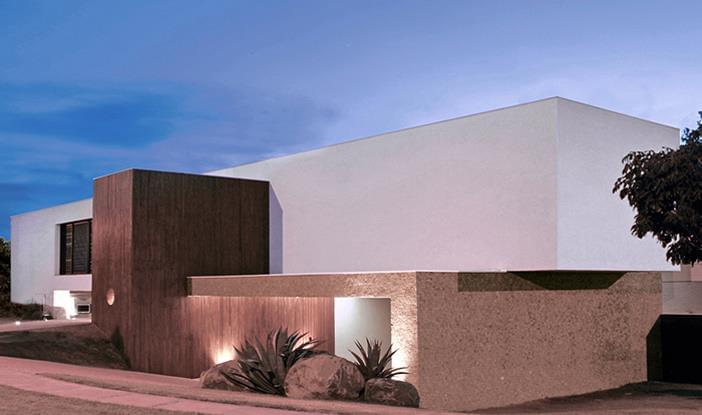 BL HOUSE