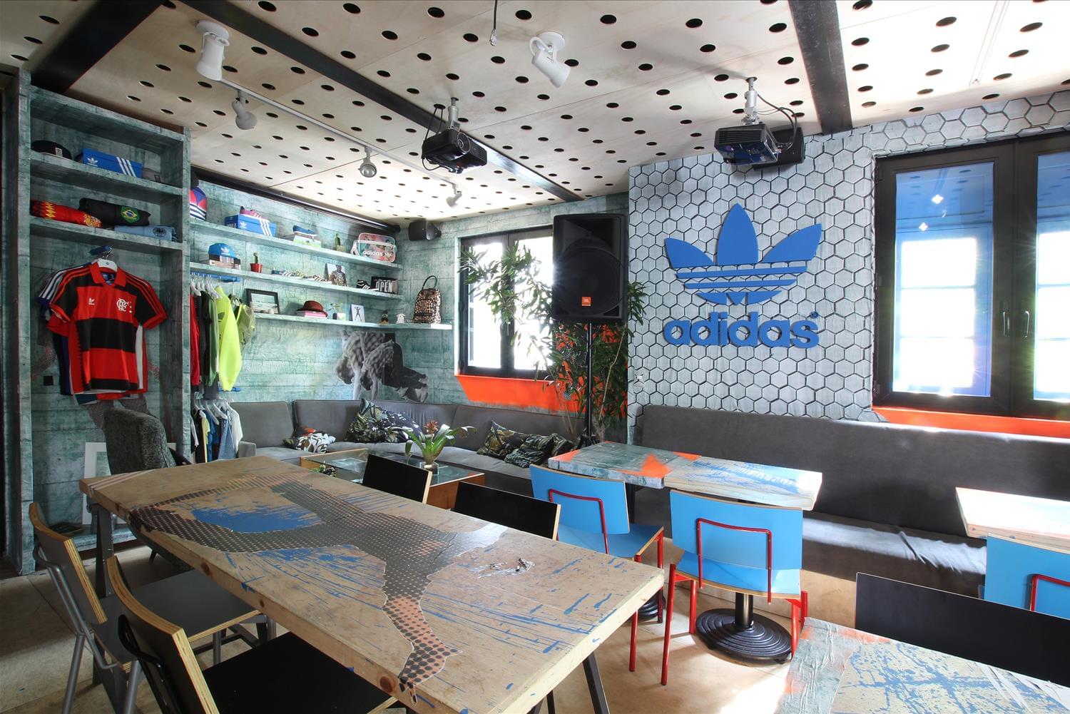 Adidas Pop Up Store Tavares Duayer Arquitetura
